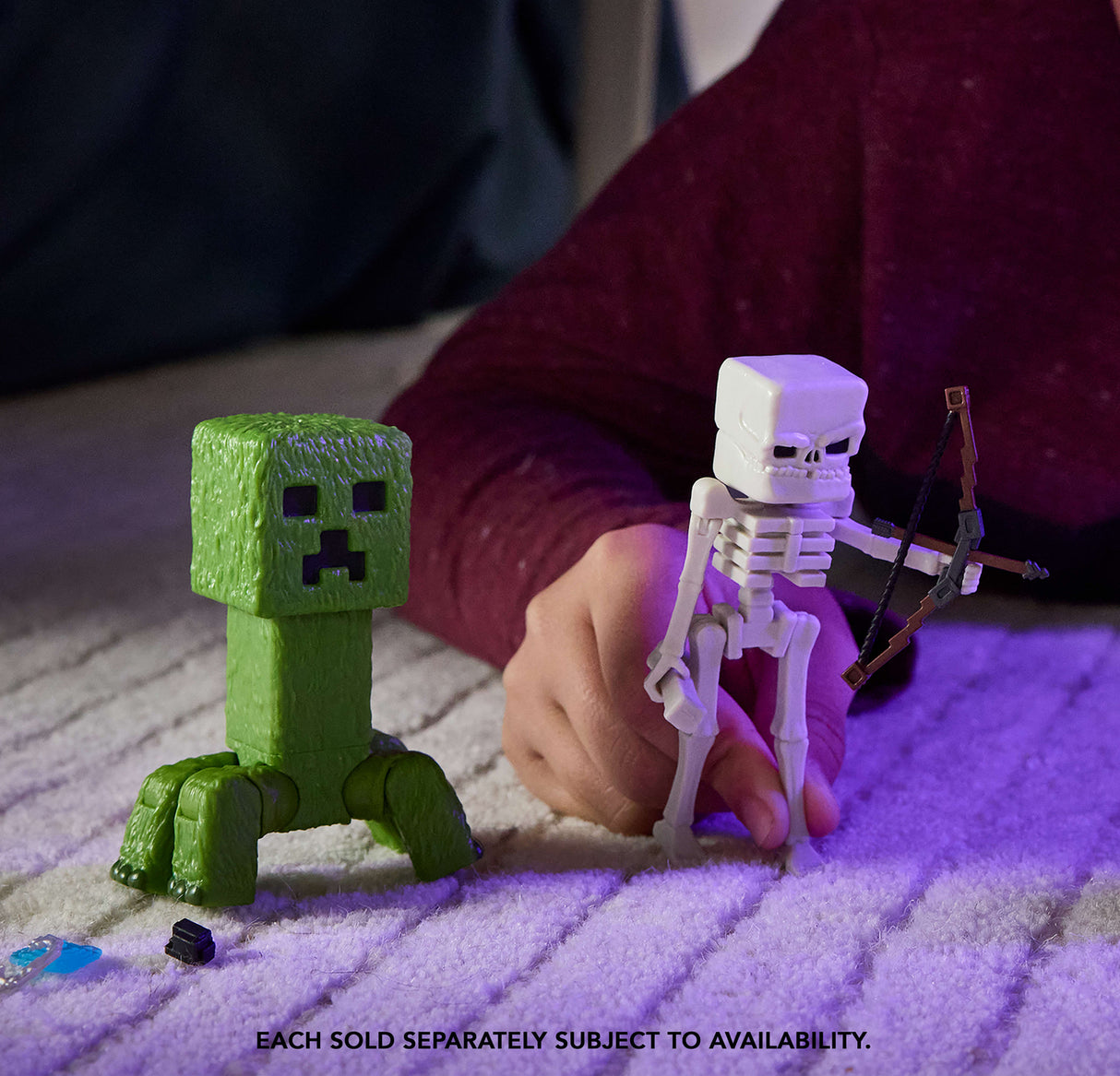 Minecraft Dennis the Wolf Action Figure & Accessories, 3.25-inch Toy Set Inspired by A Movie