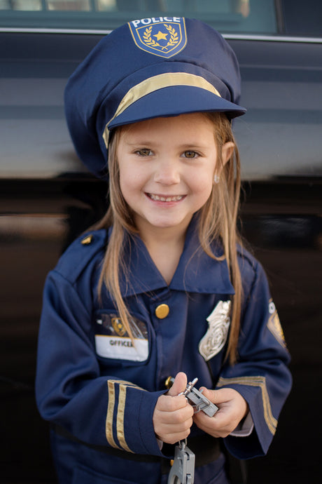 Police Officer With Accessories (size 5-6)