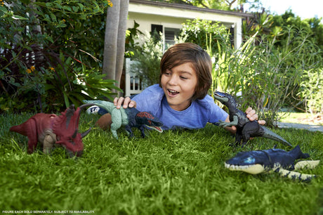 Jurassic World Dino Trackers Figures (Assorted)