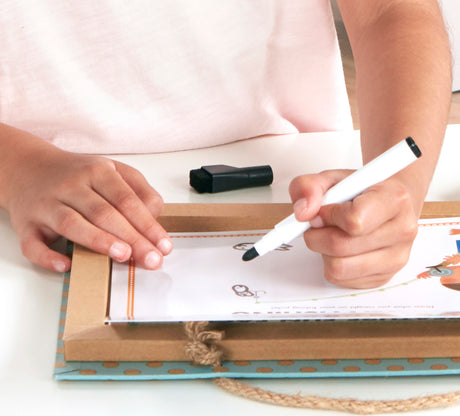 Natural Play: Play, Draw, Create Reusable Drawing & Magnet Kit - Ocean