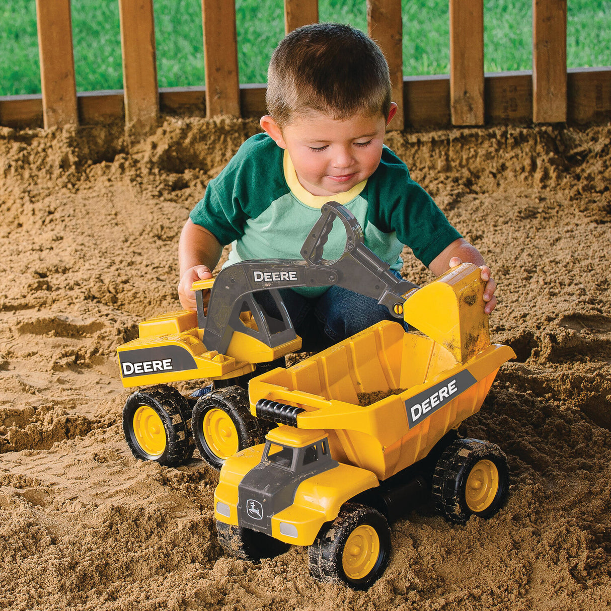 John Deere 15 Inch Construction Dump Truck